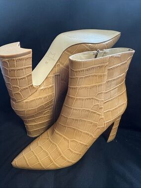 New Marc Fisher Tan Croc-Embossed Pointed Ankle Boots
